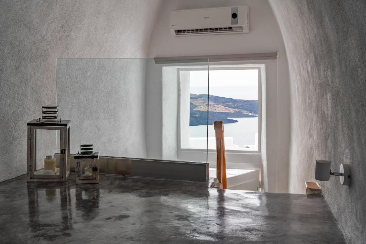 Akron Cliff Suite Fira  Exterior photo